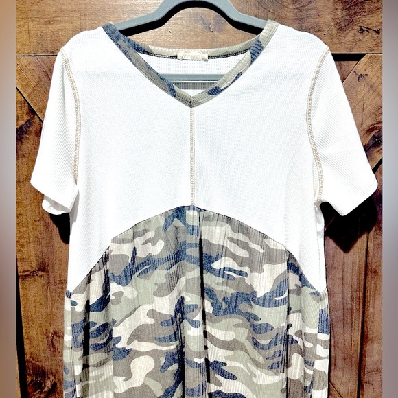 EUC Hopely Camo Babydoll Ragland Short Sleeve Top Sz Large - Picture 10 of 15